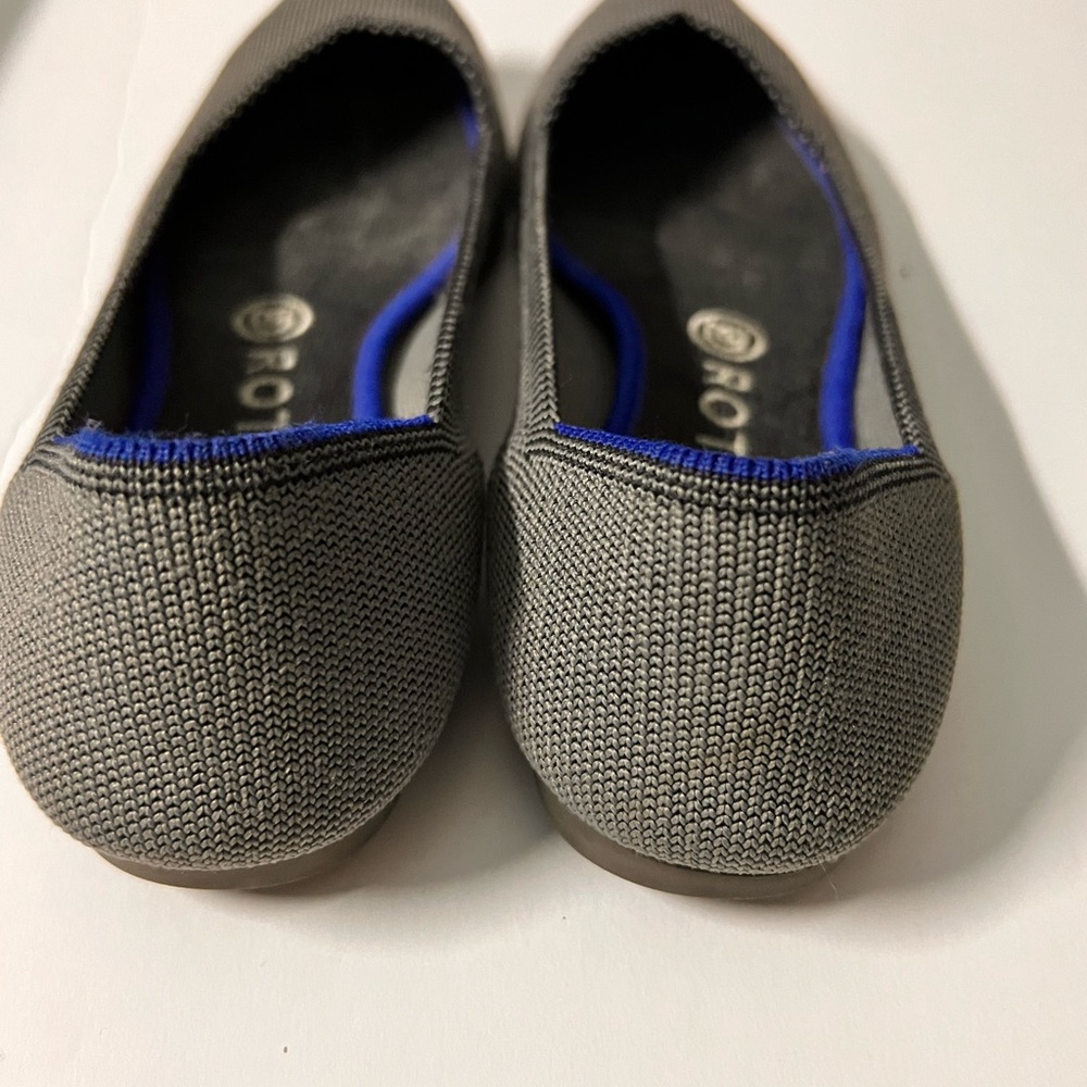 Rothy’s Pointed Toe Gray Flats Size 8 - image 4